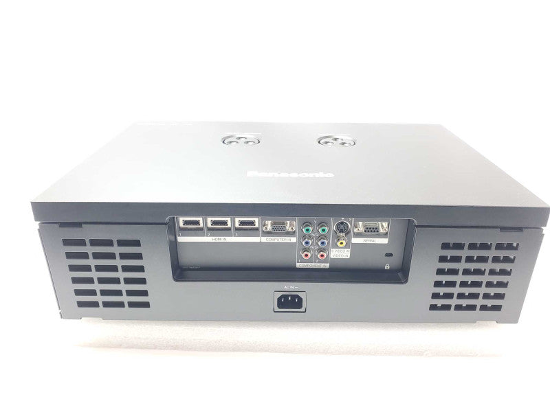 Panasonic LCD projector PT-AE2000U, 2221 Hrs Lamp runtime, Read _