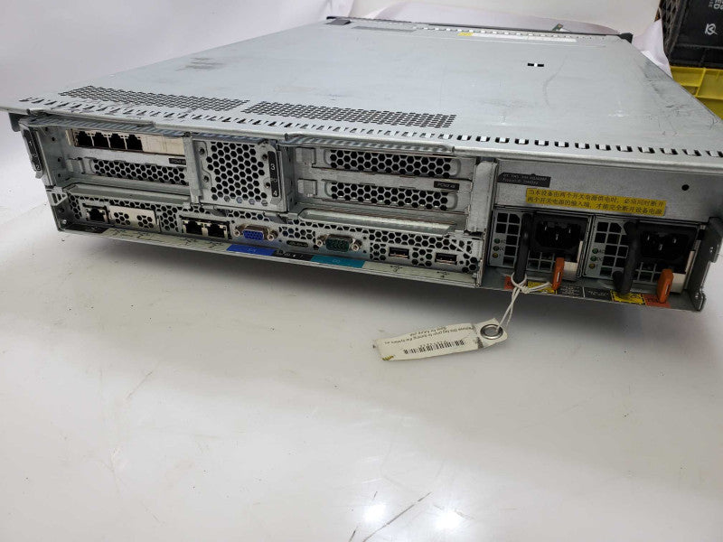 IBM X3650 M3 Barebone 2x Xeon E5620 @2.4GHz No Ram No RAID 16x 2.5\\" Bays )