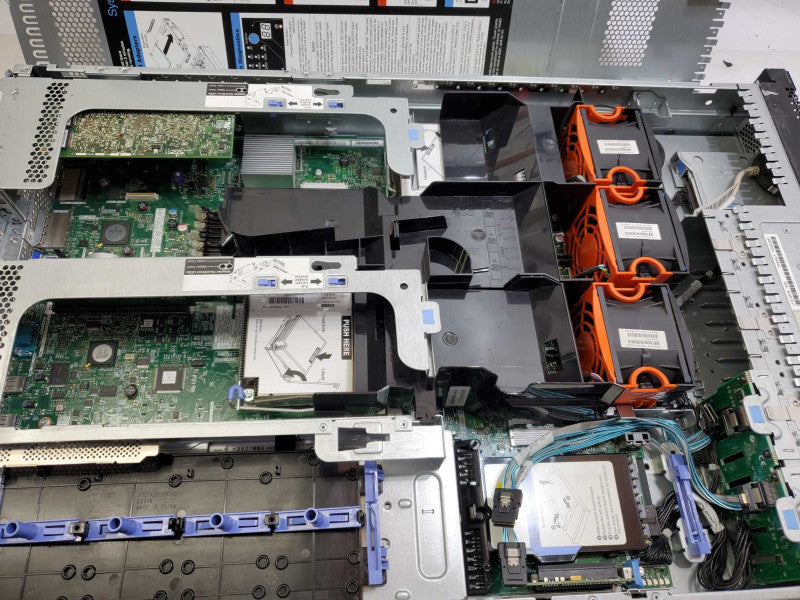 IBM X3650 M3 Barebone 2x Xeon E5620 @2.4GHz No Ram No RAID 16x 2.5\\" Bays )