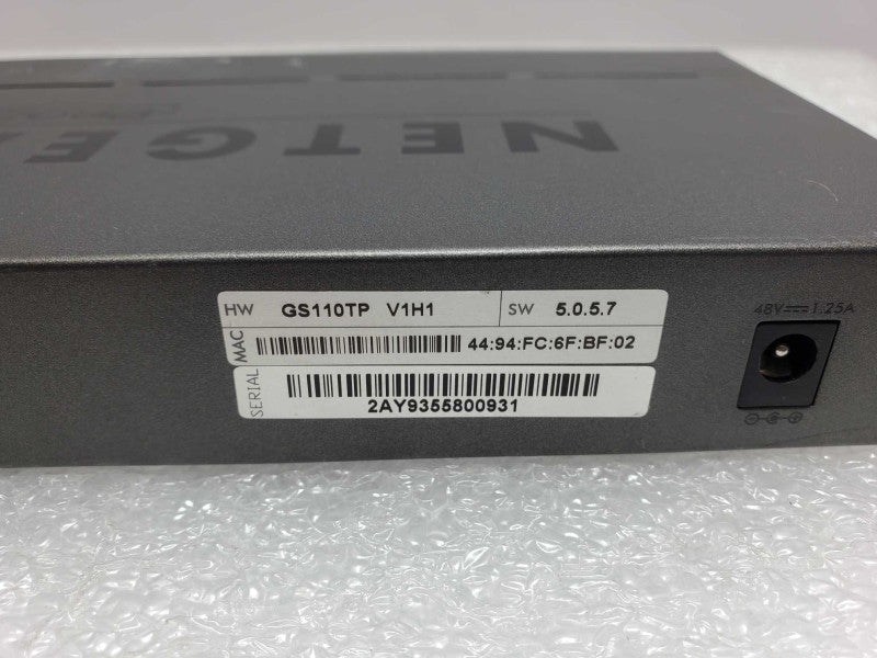 Netgear Prosafe 8 port Gigabit smart switch with POE and Fiber Uplink GS110TP _