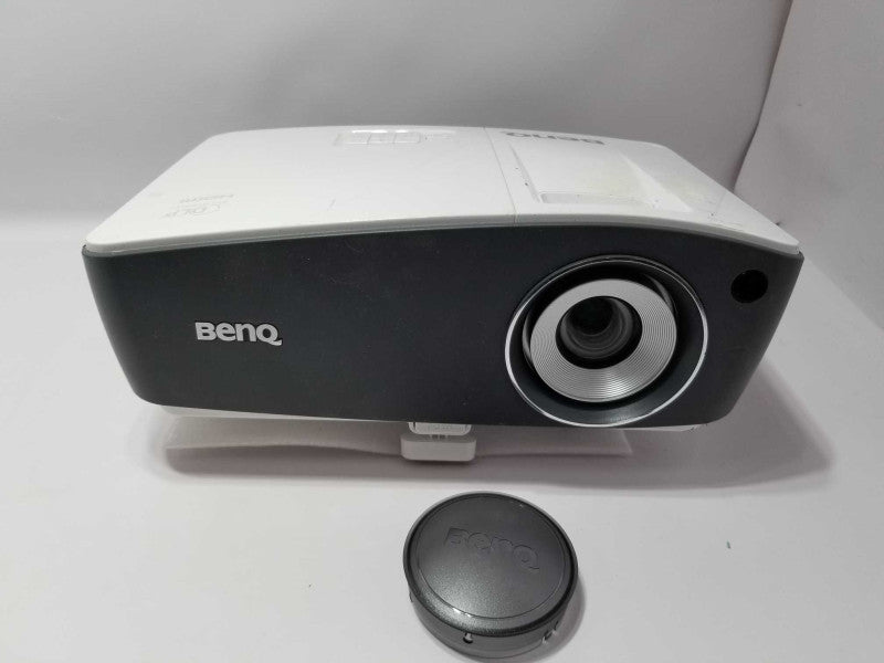 BenQ TH670 1080p 3D Home Entertainment Projector, 3000 ANSI Lumens 1080 hours =