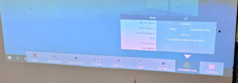 Dell 4310WX WXGA Conference Room Projector 600H used _ tested )
