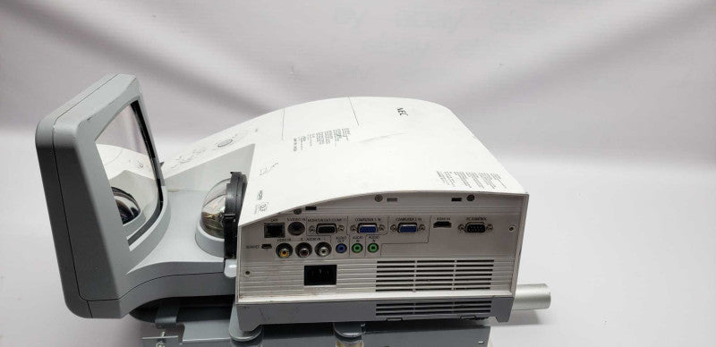 NEC NP-U300X ULTRA SHORT THROW PROJECTOR / 1165 lamp hours #