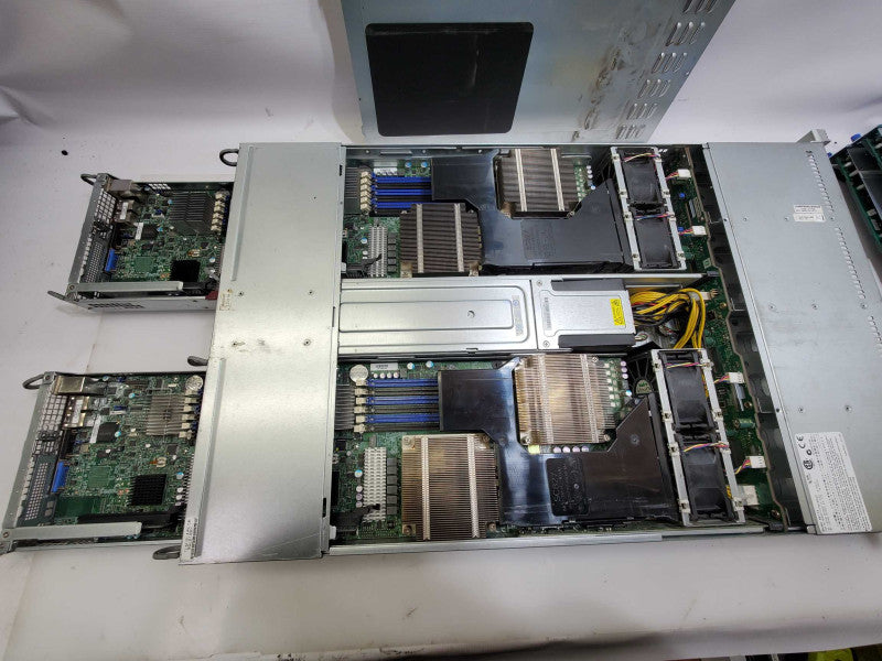 SUPERMICRO 827-14 6026TT-HTRF-SG007 2U 4 Node Barebone 2x X5660 @2.80GHz )