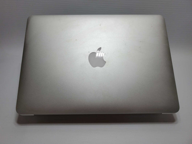 MacBook Air 2015 Core i7-5650U @ 2.2 GHz 8GB DDR3 250GB SSD (