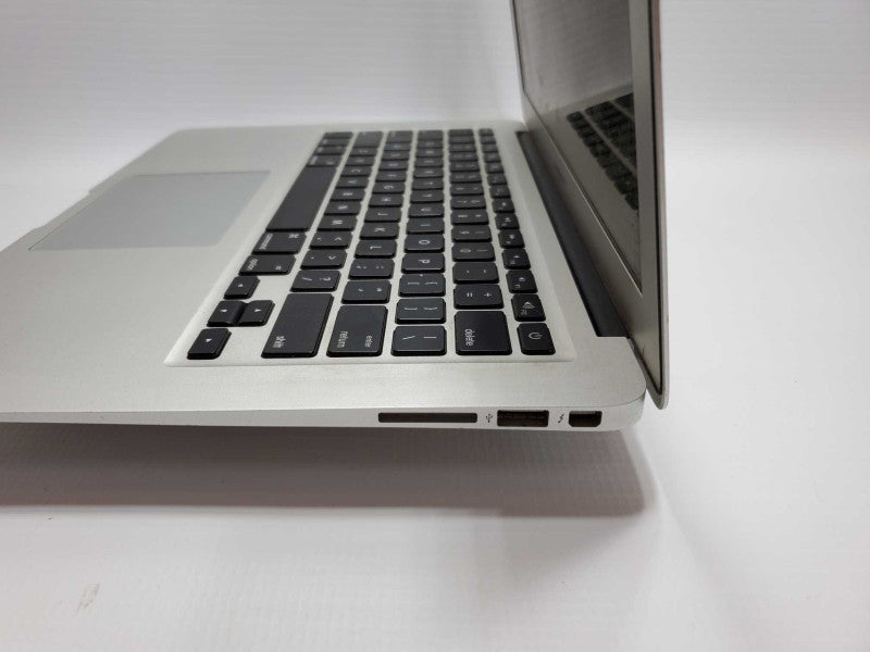 MacBook Air 2015 Core i7-5650U @ 2.2 GHz 8GB DDR3 250GB SSD (