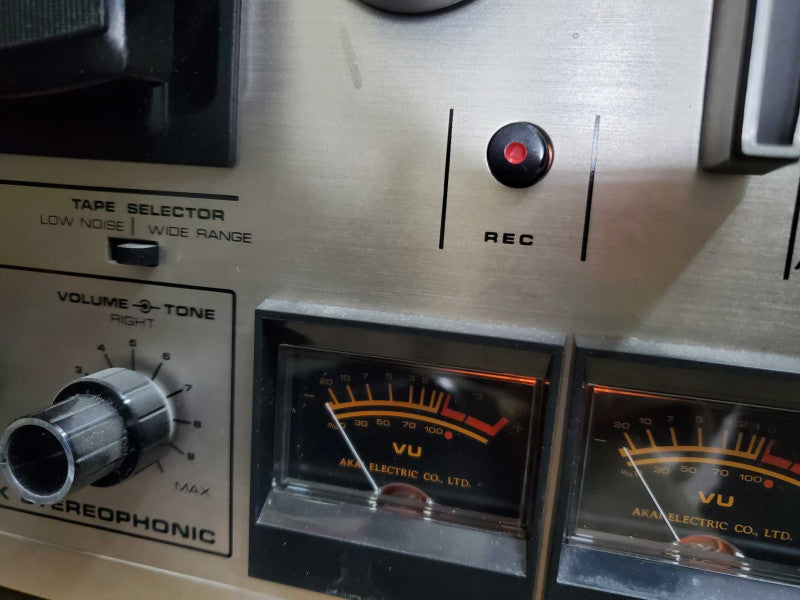 AKAI 1722L Reel to Reel Tape Recorder Player )