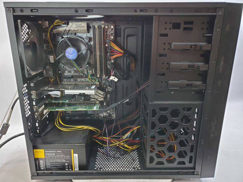 Custom PC GA-x150-Plus WS Xeon E3-1225 v5 @ 3.3 GHz 8GB DDR4 No HDD (