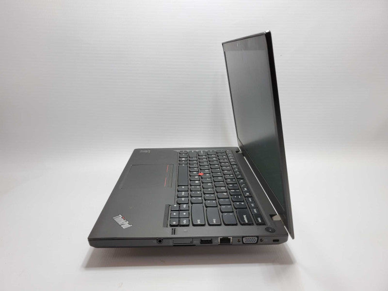 Lenovo ThinkPad T440s Core i5-4300U @ 1.9 GHz 8GB Ram 500GB HDD (