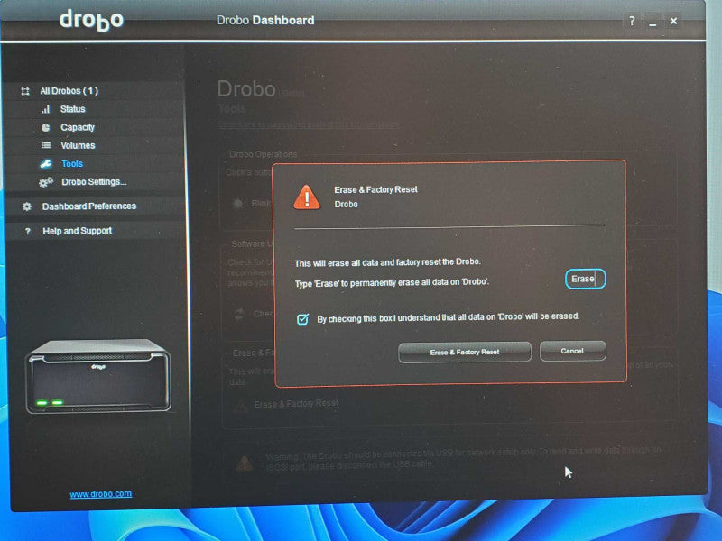 Data Robotics Drobo B800i 8-bay ISCSI SAN enclosure 2x 2TB HDDs, Factory Reset _