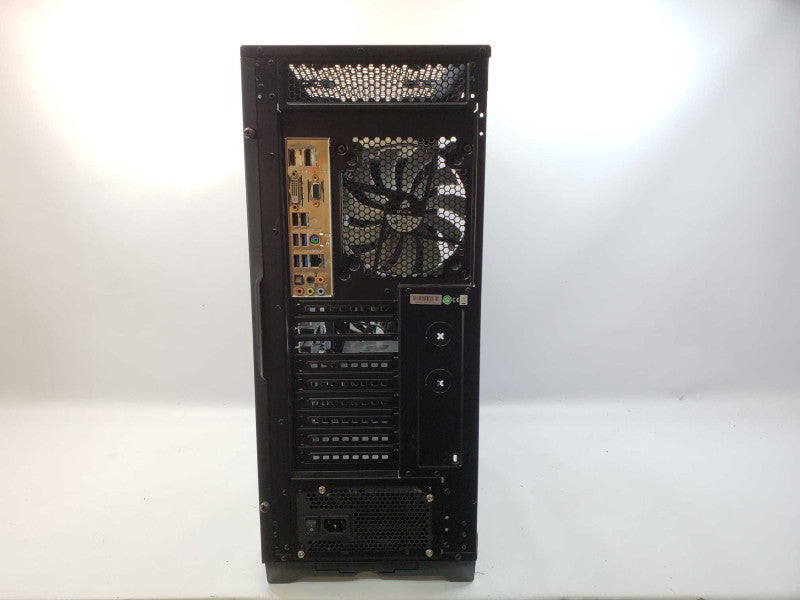 Custom PC Asus Z97-A Core i7-4790k @ 4.0 GHz 32GB Ram No HDD PS EVGA 750 80+ (