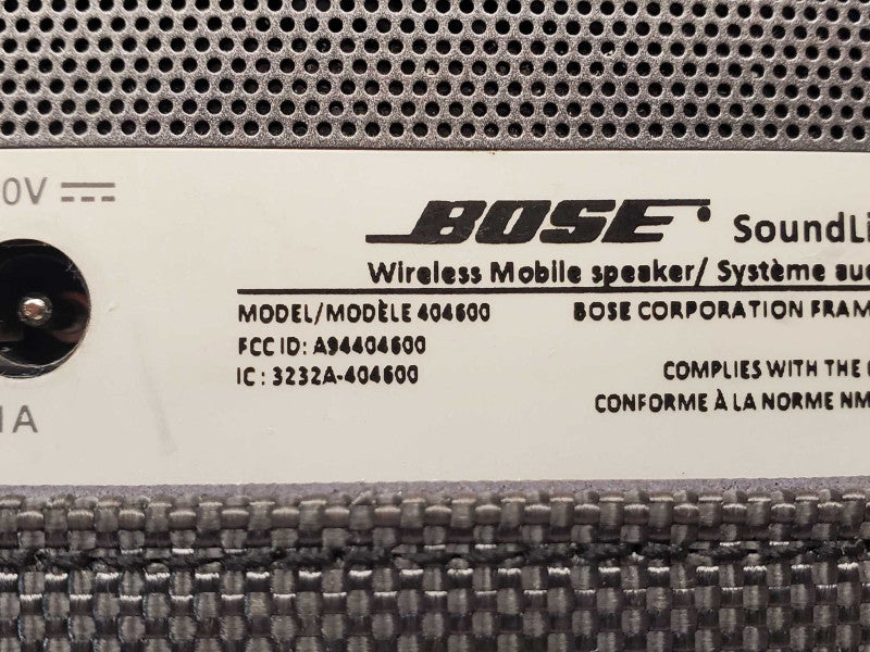Bose SoundLink Bluetooth Mobile Wireless Speaker Model 404600, No AC Adapter _