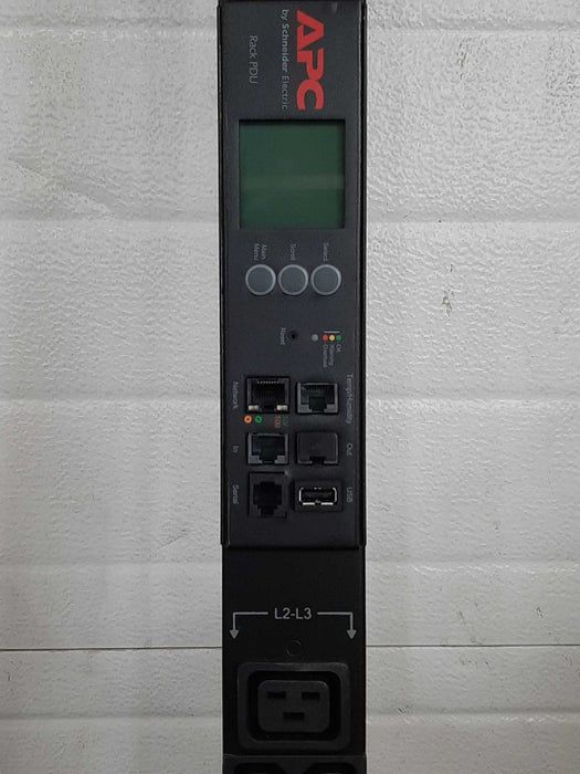 APC Metered Rack PDU AP8861 120/208V, 16A Per Phase Total  +