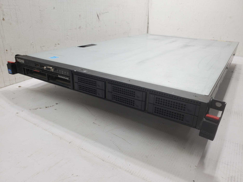 Lenovo RD530, 1U, E5-2620 2.0GHz 16GB DDR3 MegaRAID SAS 9260-8i, NO PSU |