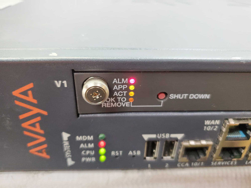 AVAYA G430 MEDIA GATEWAY w/Module MM711 & S8300 )