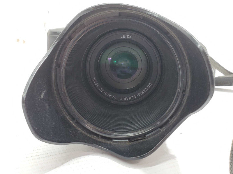 Panasonic Lumix DMC-FZ20 5MP Digital Camera w/ Lens Hood |