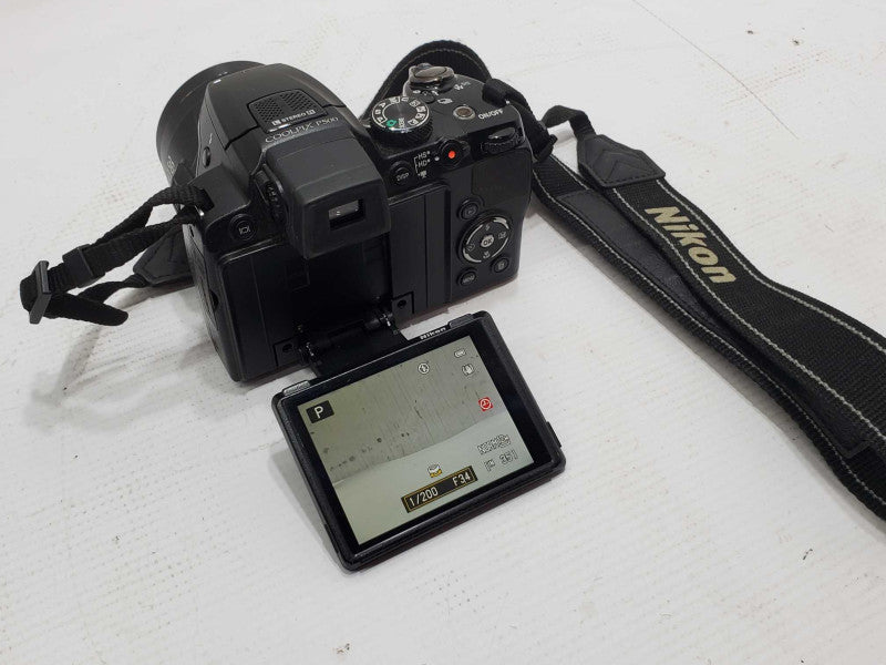 Nikon Coolpix P500 12.1MP Digital Camera |
