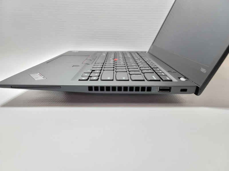 Lenovo T495s with Ryzen 5 PRO 3500U CPU 8GB RAM & 256GB SSD -