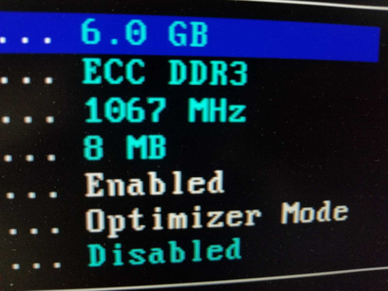 DELL PE T410, 1x XEON E5520 2.27GHz/6GB DDR3, PERC S300, 3x 300GB HDDs ~