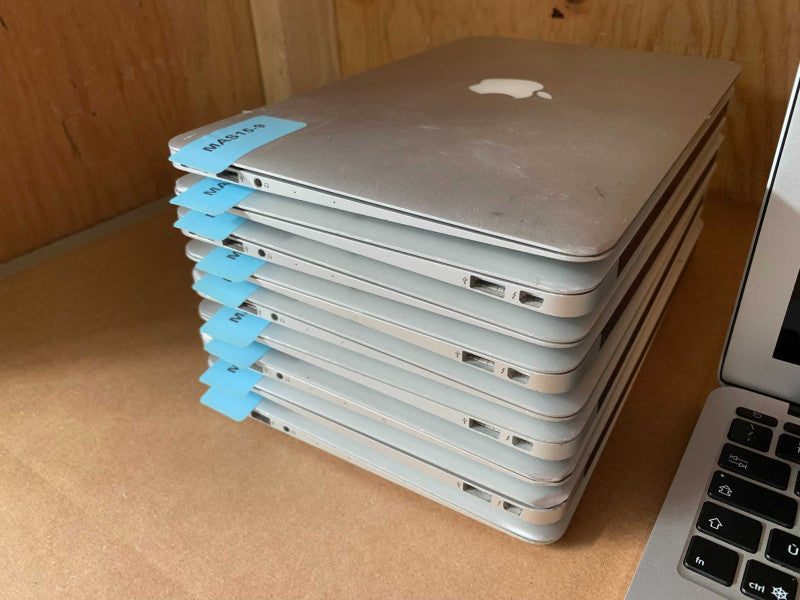 (MAS15) 10x Macbook Air 11-inch 2014, i5 1.4GHz, 4GB, 128GB - French Keyboard