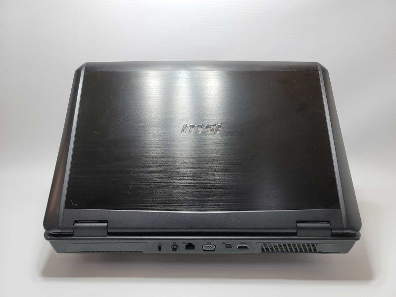 MSI GT70 Gaming Laptop READ NO HHD/SSD 8GB RAM -