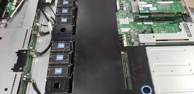 Lenovo thinkserver RD330 2x Xeon E5-2450 @ 2.10ghz / 64gb ram / no 2.5\\" HDDs #