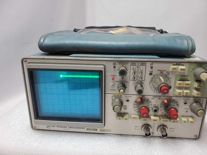 Tektronix 434 Storage Oscilloscope, Powers on, AS-IS for parts _