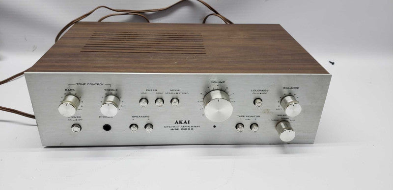 akai stereo amplifier am-2200 Stereo Pre-Main Amplifier (1976-79) vintage #