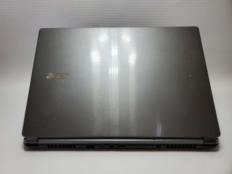Acer Aspire V7 Core i5-4200U @ 1.6 GHz 8GB 250GB SSD + 500GB HDD TouchScreen (