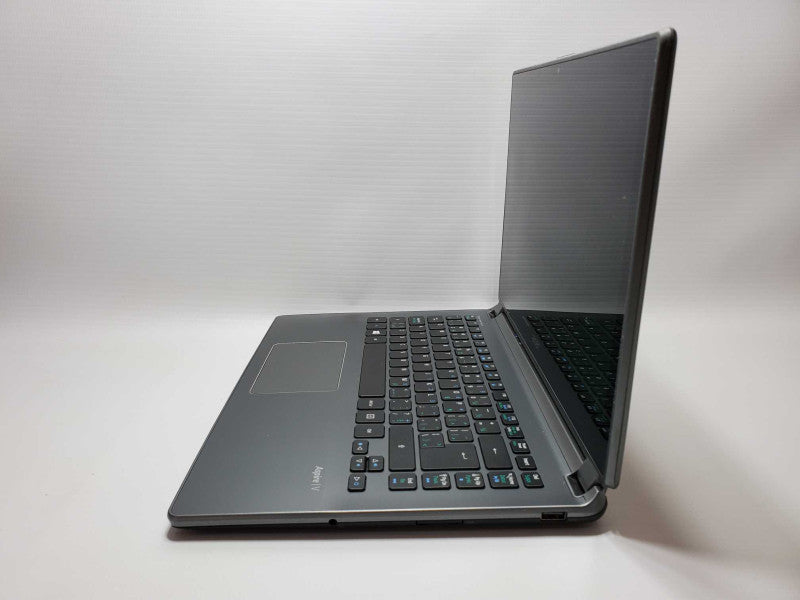 Acer Aspire V7 Core i5-4200U @ 1.6 GHz 8GB 250GB SSD + 500GB HDD TouchScreen (