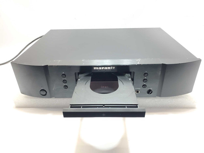 Marantz CD5005 CD Player, Tested to power on only, AS-IS _