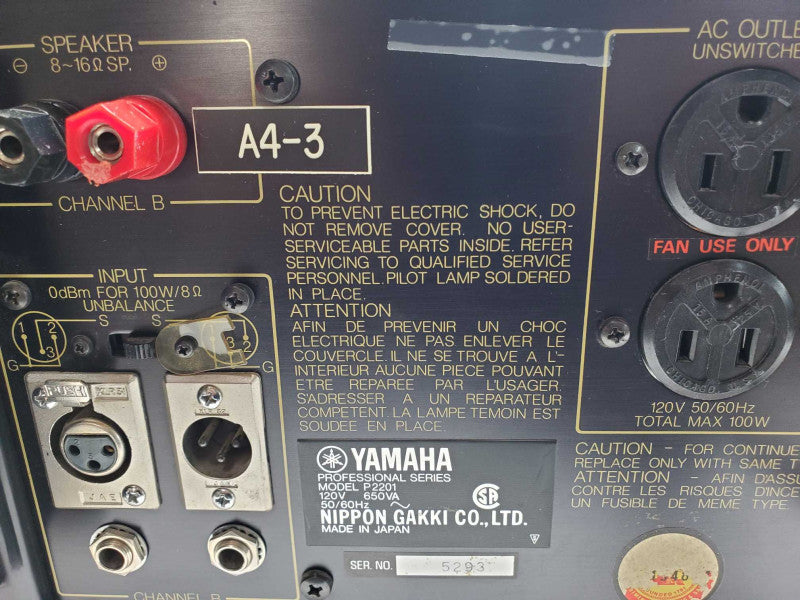 YAMAHA P2201 2 CH PROFESSIONAL NATURAL SOUND AMPLIFIER, Powers on, AS-IS _