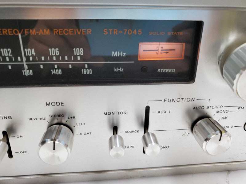 SONY STR-7045 VINTAGE STEREO RECEIVER _ AS-IS )