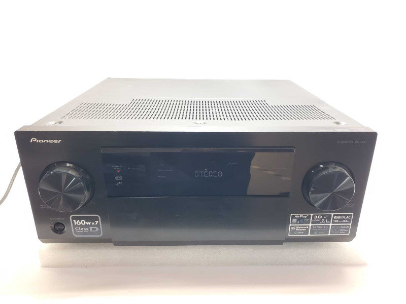 Pioneer SC-1227-K AV Receiver Stereo Amplifier Powers on For Parts _