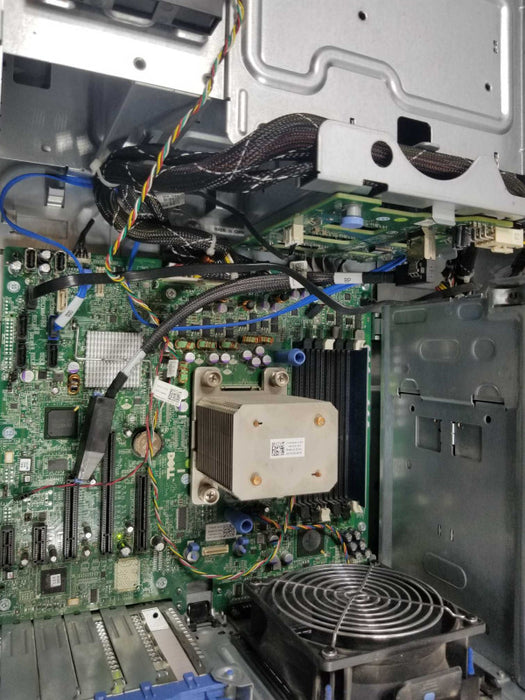 Dell Poweredge T310 Intel Xeon X3430 2.4GHz QC/4GB, NO RAID/HDDs ~