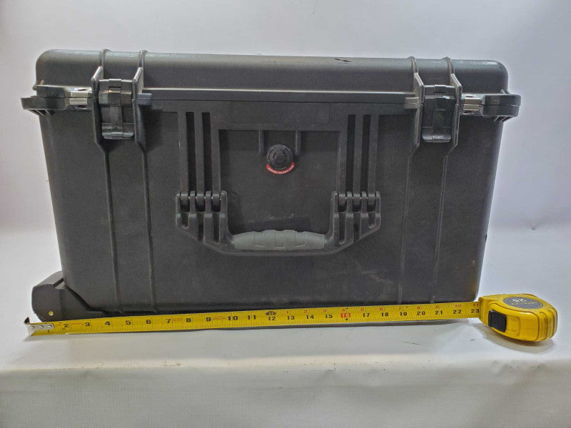 Pelican Storm Case 23\\"x18\\"x13\\" (