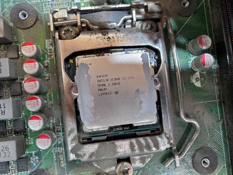 Dell Precision T1600 Xeon E3-1245 @ 3.3 GHz 16Gb Ram GPU NVS300 No HDD (