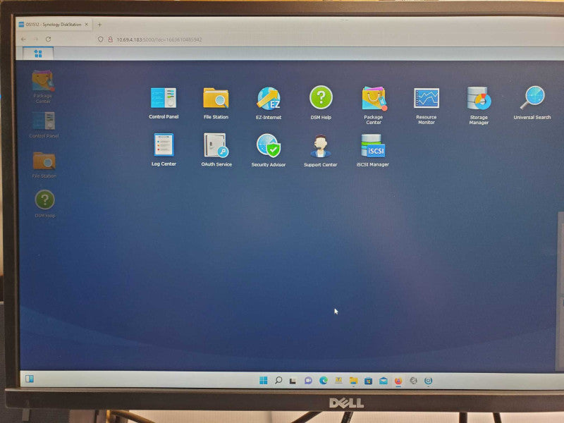 Synology DS1512+ DiskStation 5 Bay NAS Server 1x 2TB HDD _