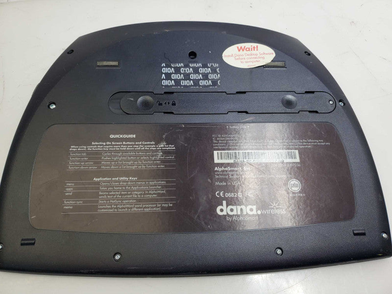 ALPHASMART DANA PORTABLE WORD PROCESSOR for parts or repair )