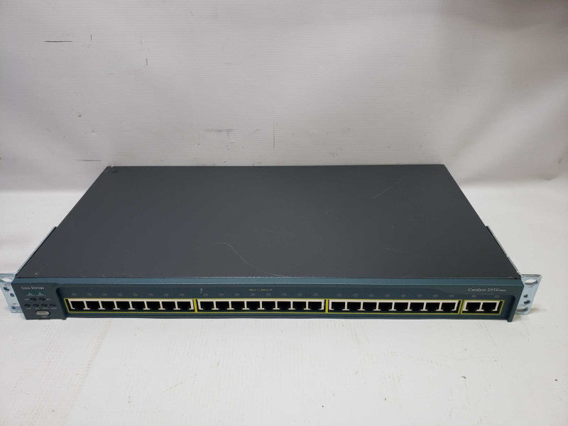 Cisco Catalyst 2950 24-Port Fast Ethernet Switch [