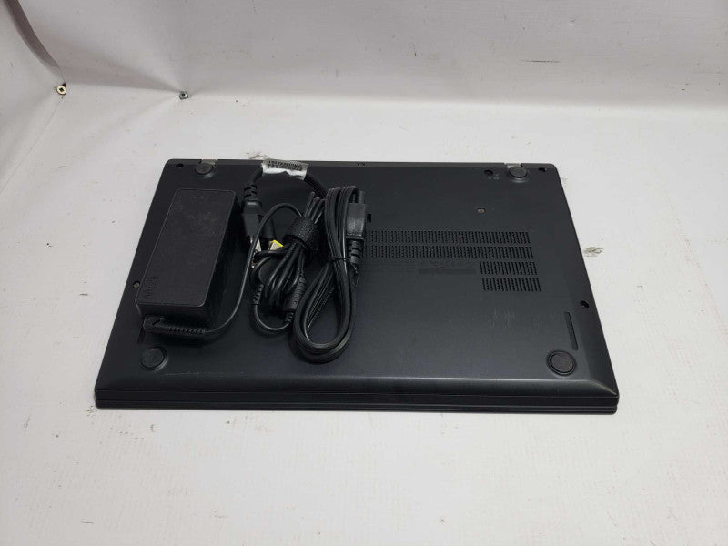Lenovo ThinkPad T470s 14\\" FHD i5 7300U@.6GHz 12GB Ram 240G SSD Charger [
