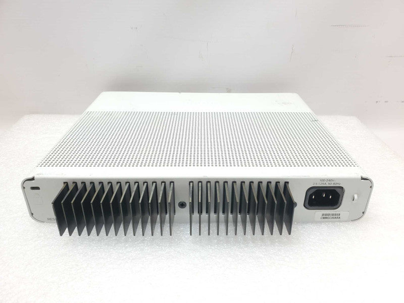 Cisco WS-C2960C-8PC-L 8-Port PoE Fast Ethernet Switch _