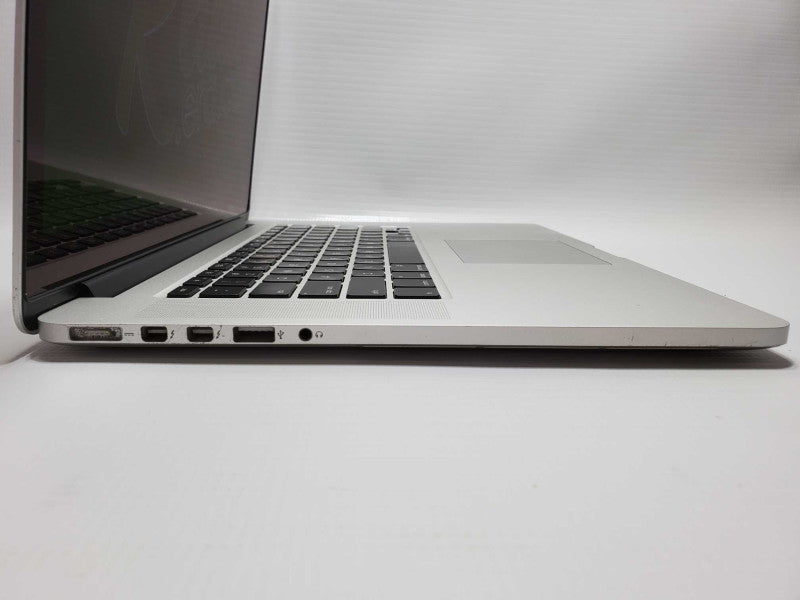 MacBook Pro 2015 15\\" Retina i7-4870HQ@ 2.5 GHz 16GB Ram 500GB SSD R9 M370X 2GB (