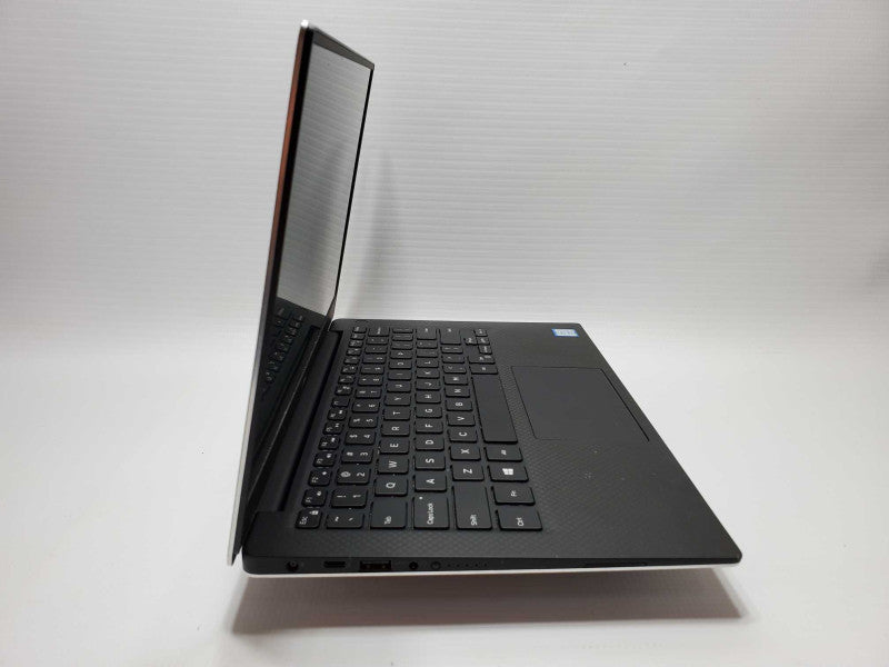 Dell XPS P54G Core i5-7200U @ 2.5 GHz 8GB Ram 250GB SSD (