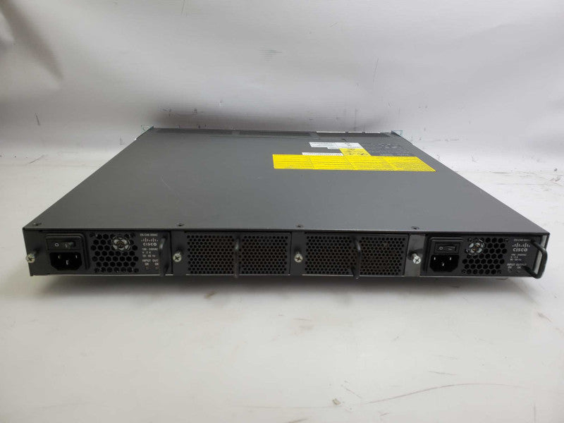 CISCO MDS 9148 MULTILAYER FABRIC SWITCH DS-C9148-16P-K9 V02  )