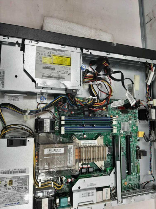 Lenovo ThinkServer RS140 Intel i3-4150 3.5GHz DC/8GB, NO RAID/ HDDs ~