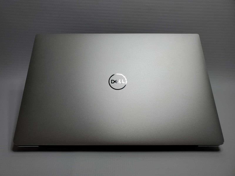 Dell XPS P82G Core i7-8550U @ 1.8 GHz 8GB Ram 500GB SSD (