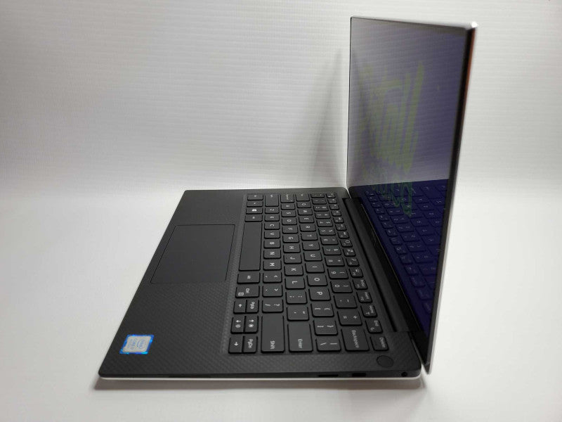 Dell XPS P82G Core i7-8550U @ 1.8 GHz 8GB Ram 500GB SSD (