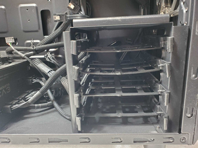 Corsair Tower Case with EVGA Supernova 650G2 PSU, missing 1x Stand _