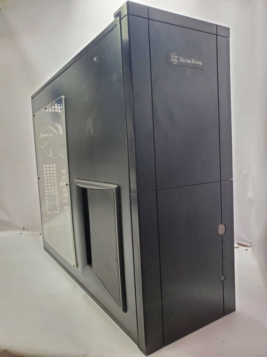 PC Case- SILVER STONE Large PC Case with Seasonic SSR-750RM 750W PSU |